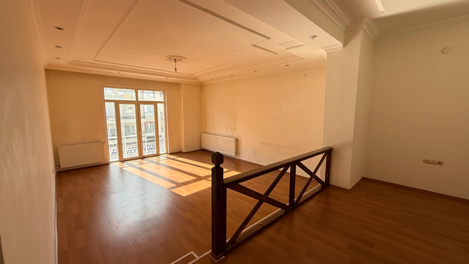KAYSERİ DEVELİ TEKİR CADDESİ ÜZERİNDE KİRALIK DAİRE